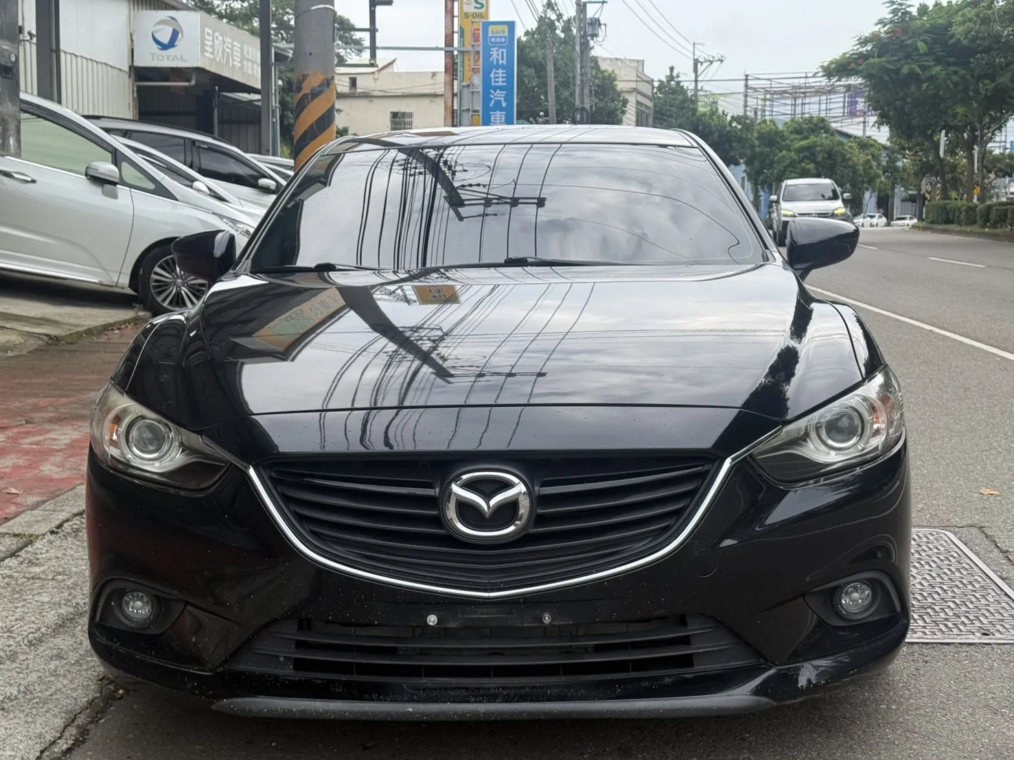 Mazda 6